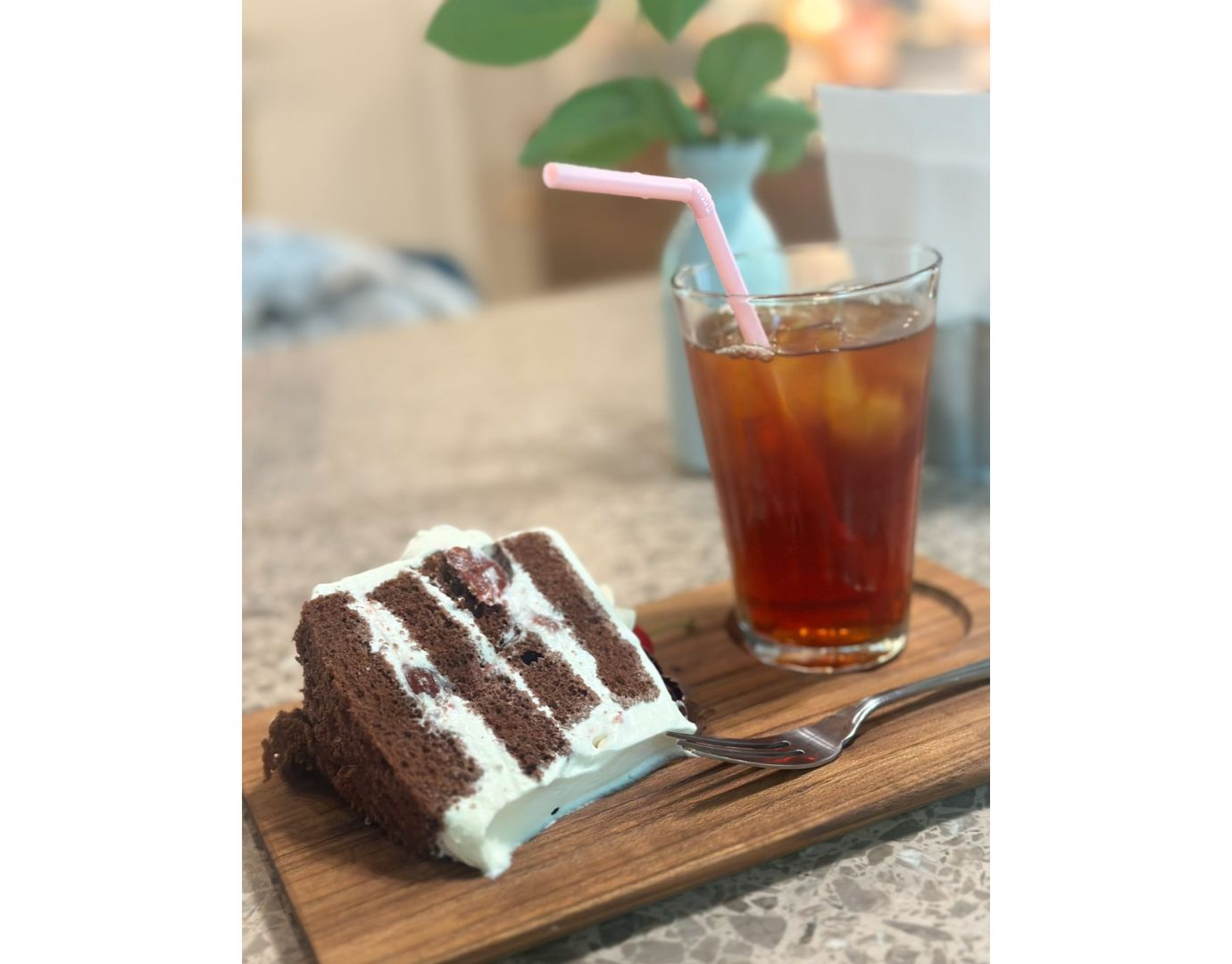 シフォンケーキの名店が行列なしで買えるし食べれるよ❤️ラファミーユ