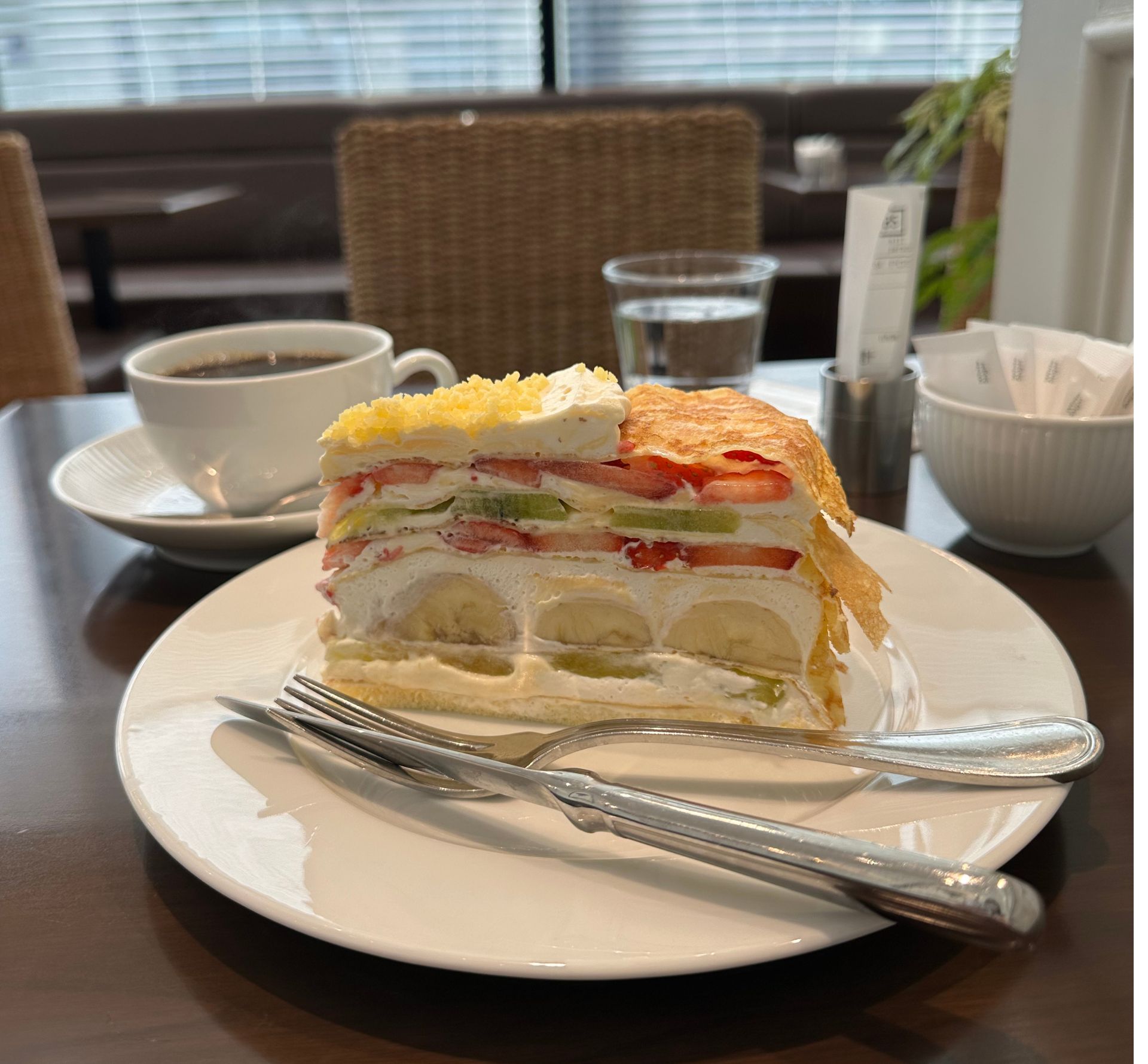 空いてるよ！渋谷さくらステージにピカピカのHARBS発見！